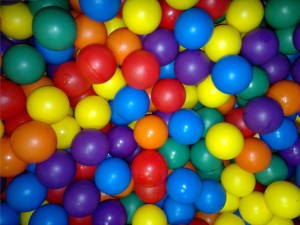 Toy_balls_with_different_Colors
